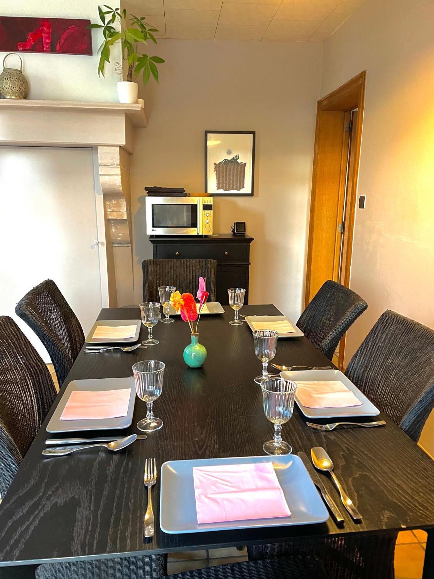 Homestay Villa O Virton Luaran gambar