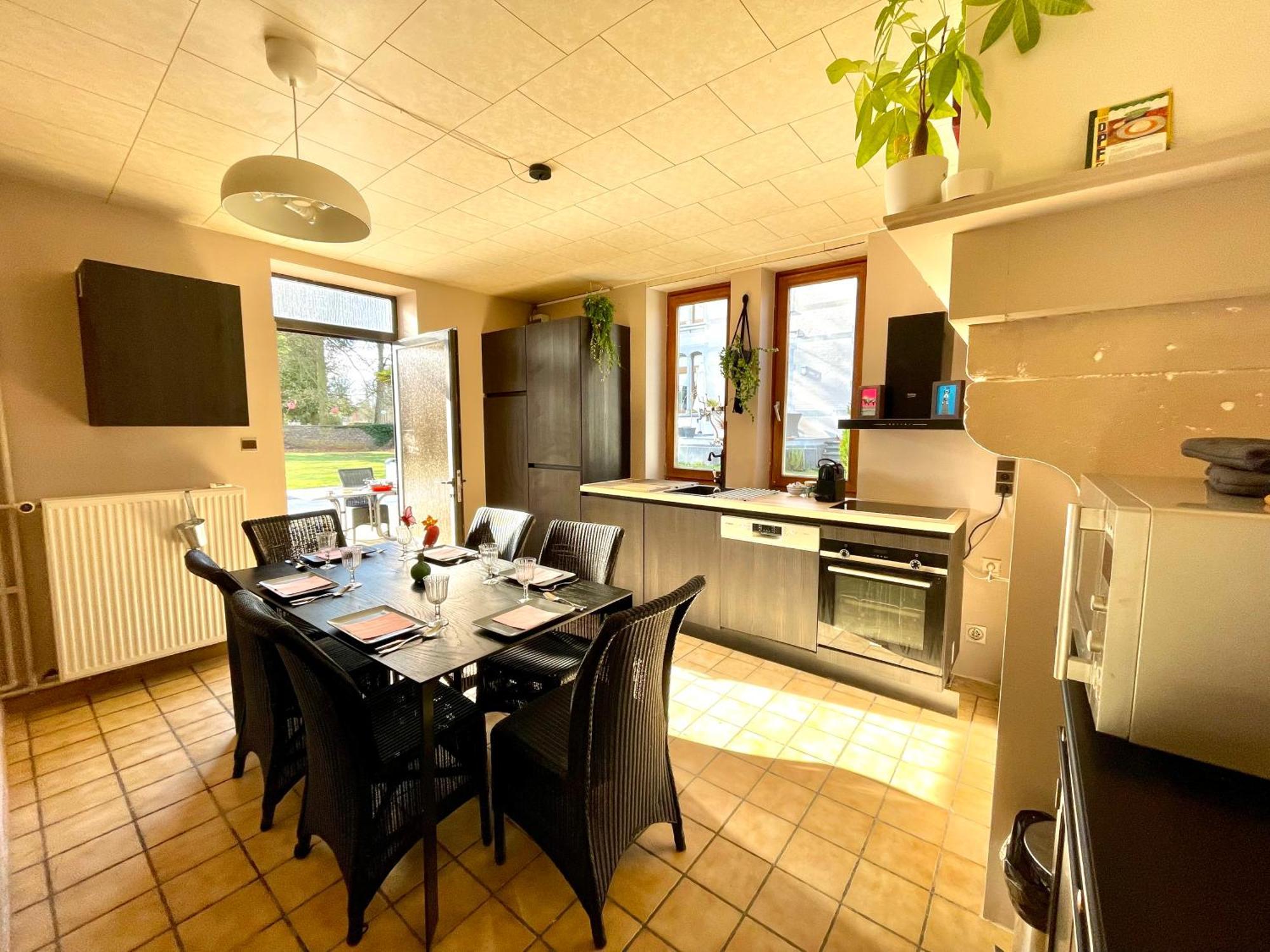 Homestay Villa O Virton Luaran gambar