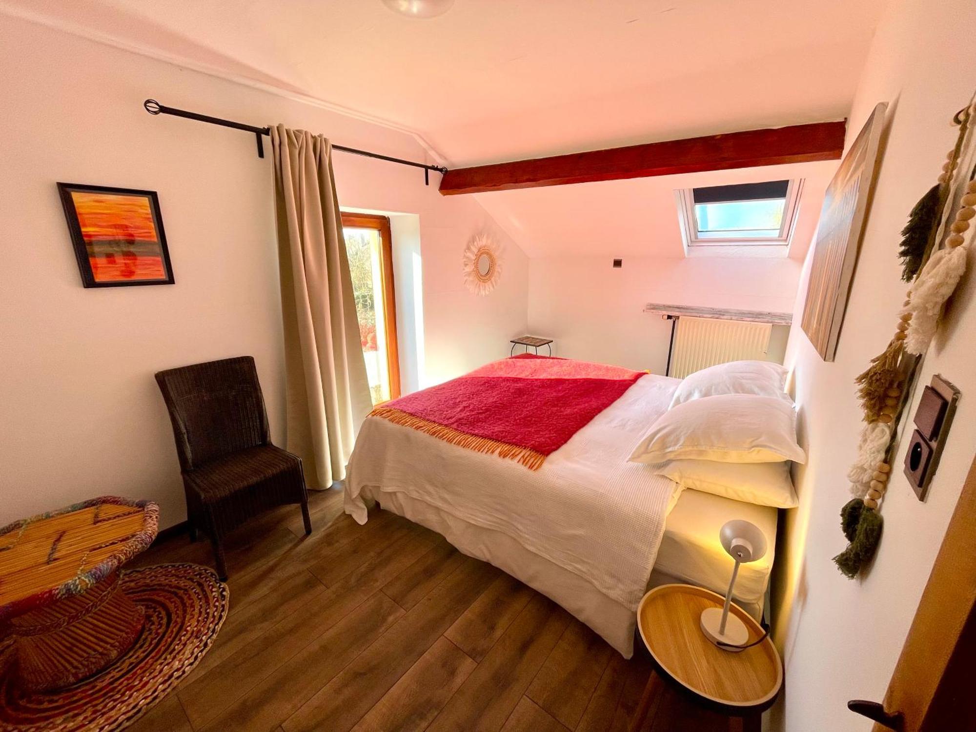 Homestay Villa O Virton Luaran gambar