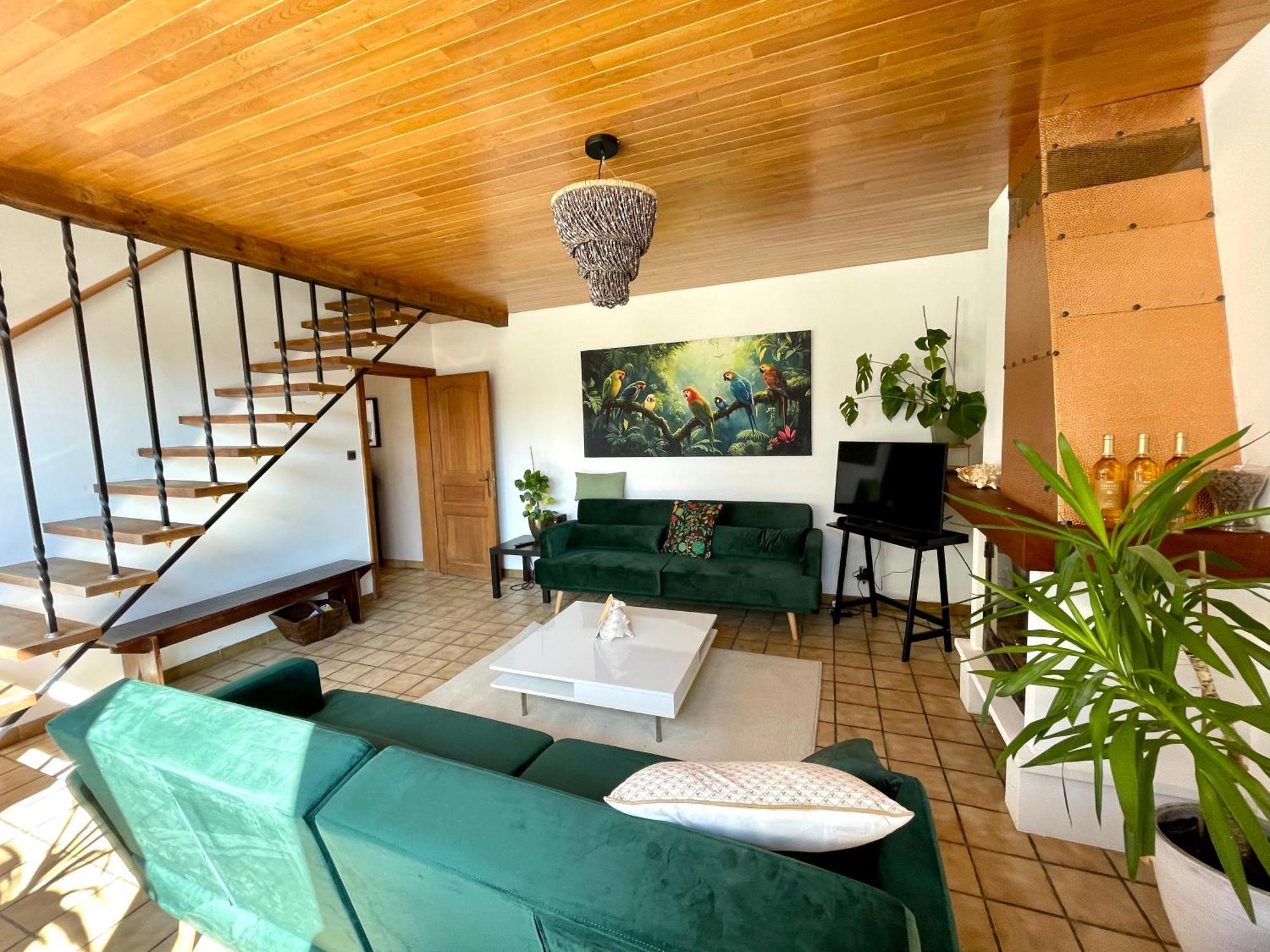 Homestay Villa O Virton Luaran gambar