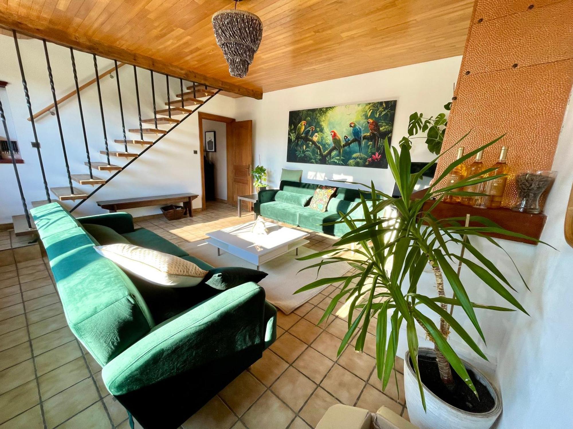 Homestay Villa O Virton Luaran gambar